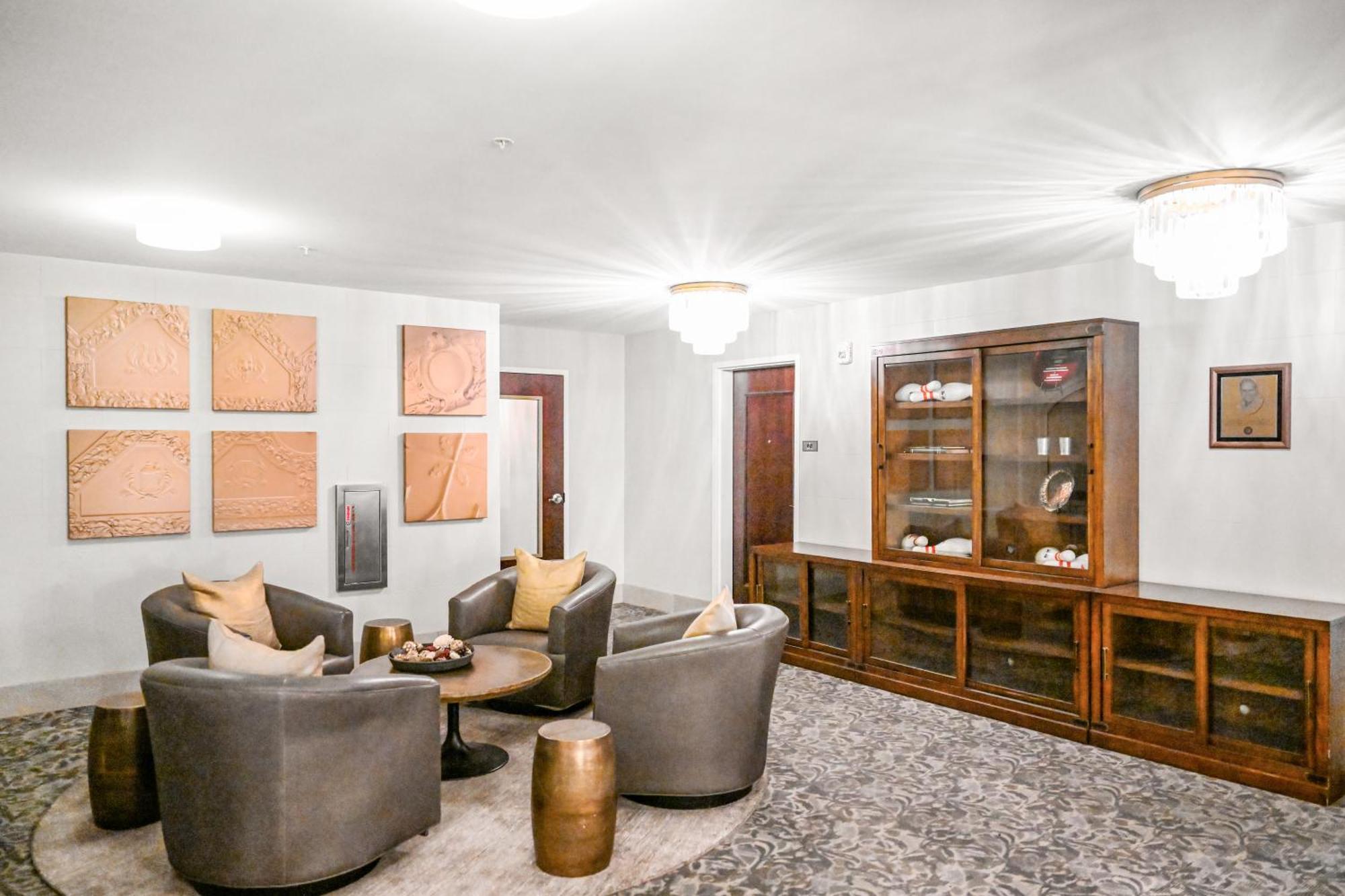 Heart Of Dt With Free Pool & Steam Plus Gym Luxe 812 Cleveland Kültér fotó